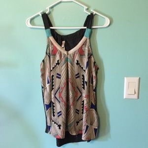 lined patterned tank top